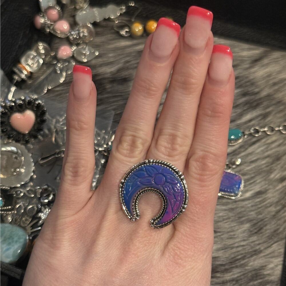 925 Southwest Sterling Silver Carved Purple Aurora Opal Naja Crescent Ring💜6